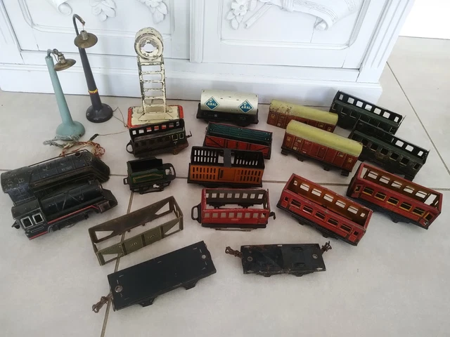 Jouet Ancien En Tôle : Train Mécanique Eclair, Locomotive Et Rails, Collection
