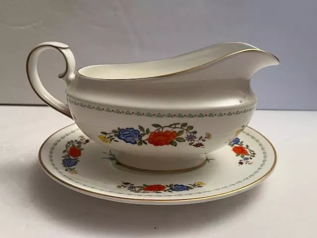 Vintage Aynsley FAMILLE ROSE Bone China England GRAVY BOAT with UNDER PLATE