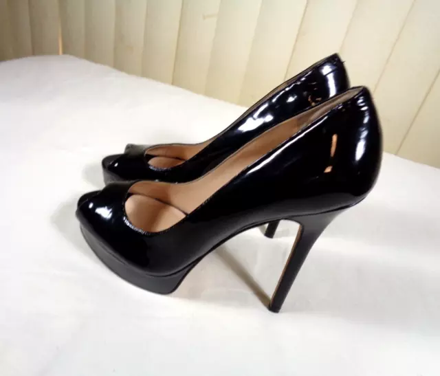 Vince Camuto ~ Women's Lorim 7.5M Black Patent Leather Peep Toe High Heel Sexy