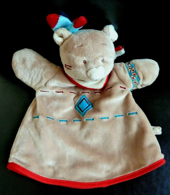 B13. DOUDOU MARIONNETTE NOUKIE'S OURS INDIEN beige rouge bleu turquoise - NEUF *