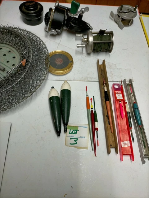 LOT DE PÊCHE ANCIEN : Boîte Avec Moulinet Bois Et Cuillères – Matériel Vintage