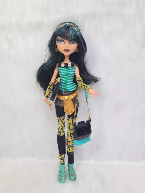 monster high creepateria cleo de nile with box RARE HTF