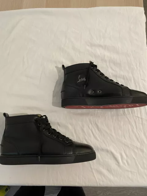 Black louboutin sale trainers mens