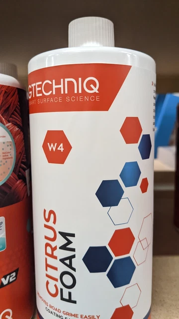 Gtechniq W4 Citrus Foam Pre-Washing Degreaser and Shampoo - (1000ml)