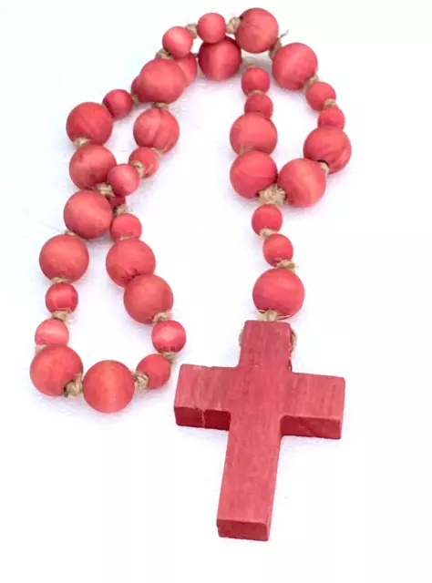 Cuentas de madera y crucifijo de rosario de pared grande de gran tamaño aprox 23"" rojo