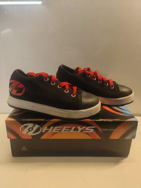 Heelys Kids Size 2 VGC Skater Shoes In Box
