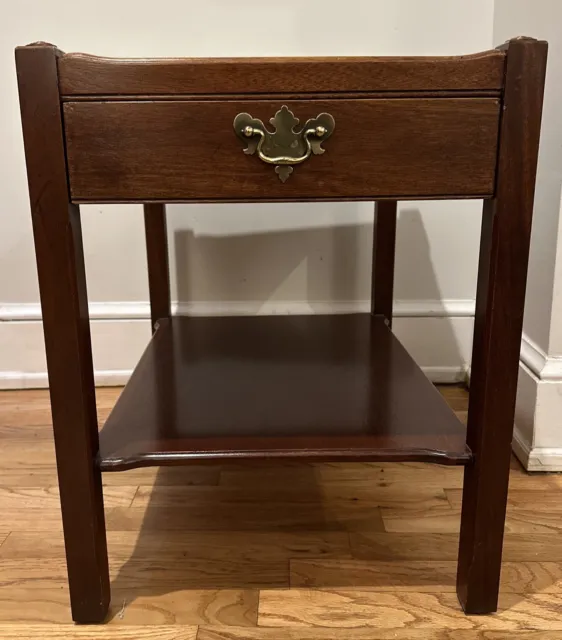 Hickory Chair Company End Table - Historical James River Plantation Collection