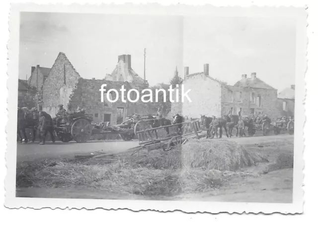 Photo 2 WW France Place Hargnies (Ardennes) Destroyed Houses Soldiers Column