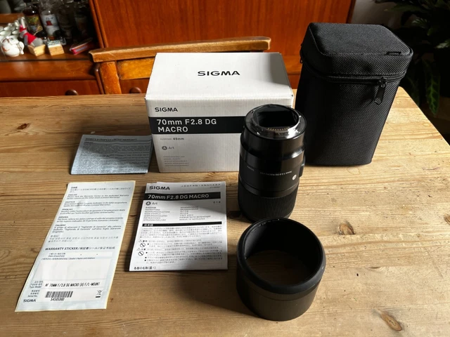 Sigma Art 70mm f/2.8 DG Macro Lens L Mount