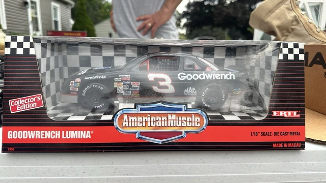 AmericanMuscle 1/18スケールGOODWRENCH LUMINA Ertl American Muscle