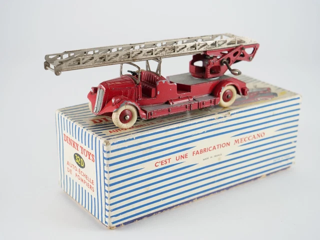 Delahaye auto échelle de pompiers Dinky Toys. #32 D. Stefho74
