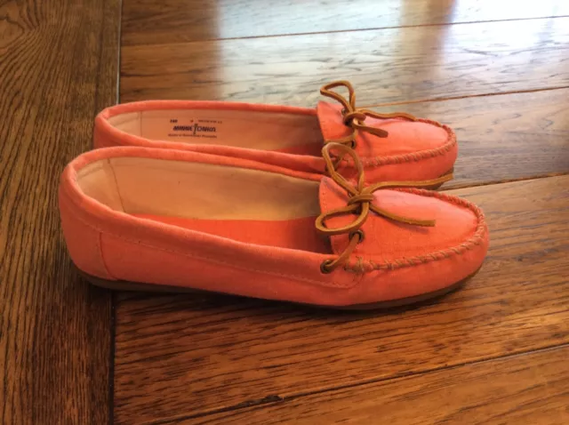 New Minnetonka Canvas Moccasin Shoes Womens 9 Coral Mocs Free Ship