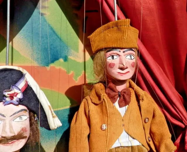 Marionnette Guignol Artisanal en bois