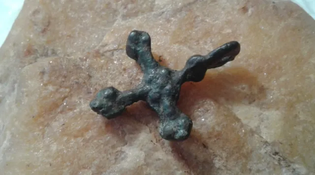 ANTIQUE LATE VIKING-AGE c.12-13th CENTURY "BUDDED" CROSS PENDANT