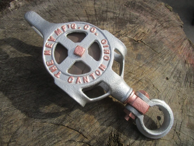 Vintage NEY Canton Ohio 403 Pulley Cast Iron Wood Barn Farm Hay Trolley 13" Tall