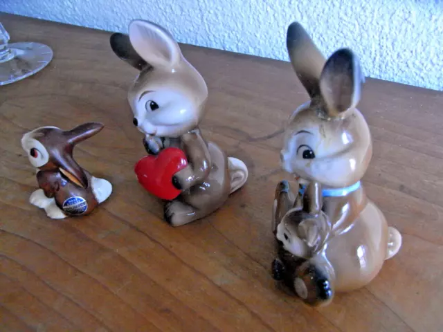 Goebel Porzellan Figur Walt Disney Hase mit Nachwuchs und  verliebter Hase