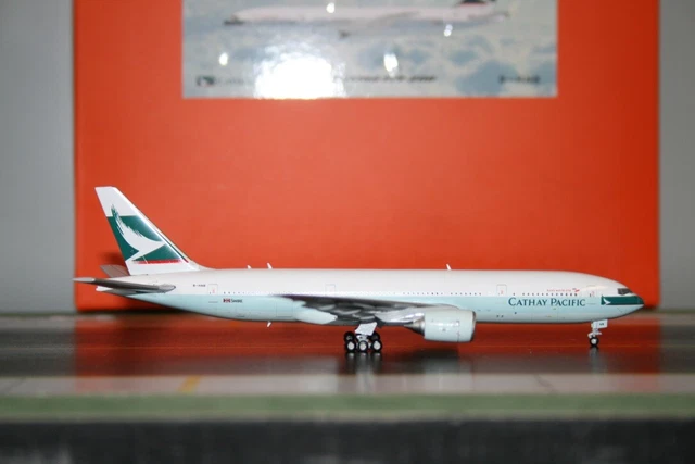 AVIATION 1:400 CATHAY Pacific Boeing B777-300ER modèle d'avion moulé