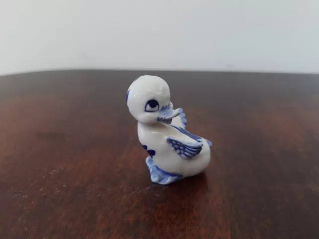 Small Mini Hand Painted Ceramic Duckling Bird Figurine Room Home Decor Ornament
