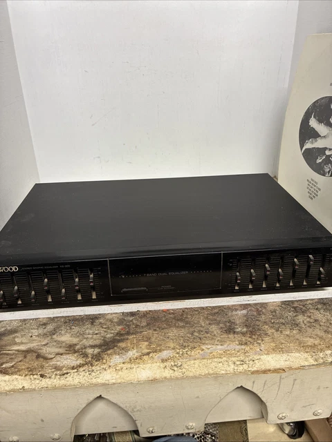 Égaliseur Paramétrique Stéréo Kenwood GE-1001 – Occasion – Testé
