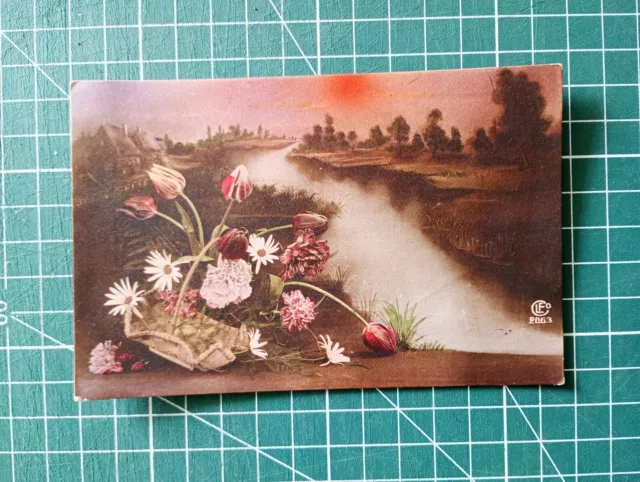 VF139 CPA circa 1930 fantaisie dessin fleurs paysage rivière