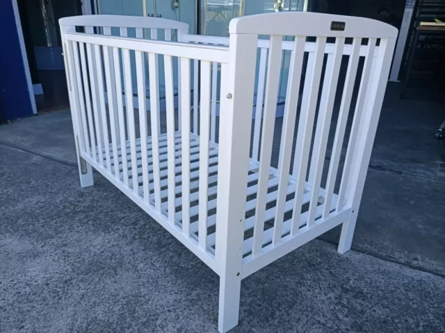 New White Baby Cot Crib - Side Drop System