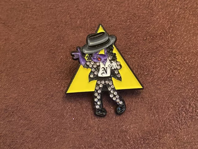 Nohonati Michael Jackson Hat Pin Iced Out Hat Club Glows In The Dark #79/100