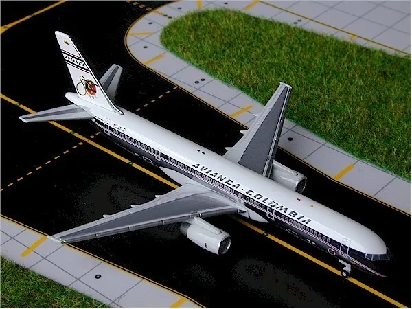 Gemini Jets Avianca 80 Anõs Boeing 757-200 Chrome Scale 1:400 GJAVA260