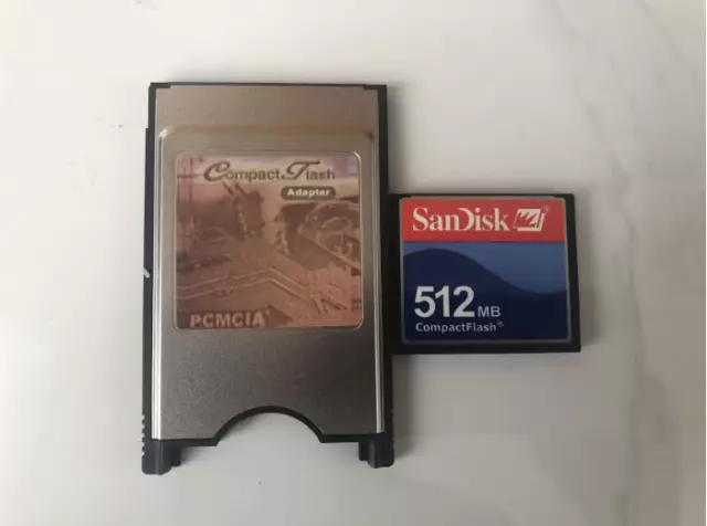 CompactFlash 512MB CF mit Compact Flash Card Adapter