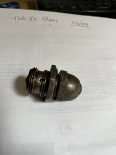 thumbnail interactive-video image 1 of Triumph Pre-Unit Oil Tank Drain Plug - LF Harris 82-1792 For 5T TR5 T100 6T TR6 T110 T120 1 of 6