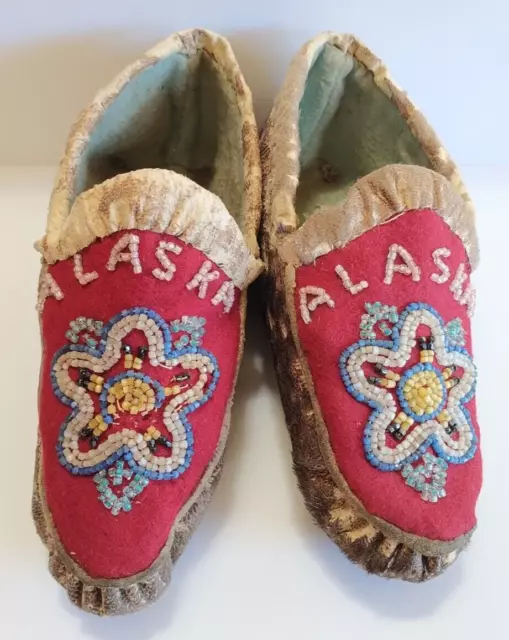 Antique Alaska Indian Beaded Child Size Moccasins