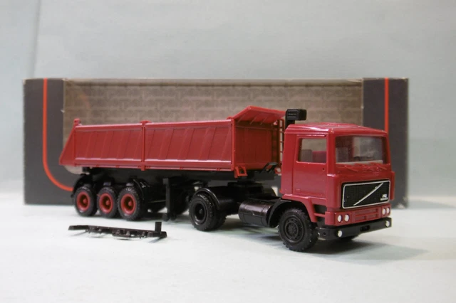 Herpa Vrachtwagen Model Volvo FH FD Thermomulden-zadeltrein Martin Baur ( Baden-Württemberg/Ertingen-Binzwgen), Miniatuur Op Schaal 1:87, Verzamelstuk, Made In Germany, Kunststof