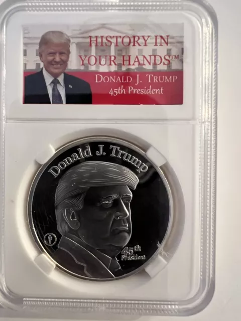 HISTORY IN YOUR HANDS. DONALD J TRUMP 45th PRESIDENT.  - 1oz  PROOF COIN. .