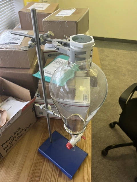2000ml Glass Separatory Funnel w/ Stand (made by GlassCo)