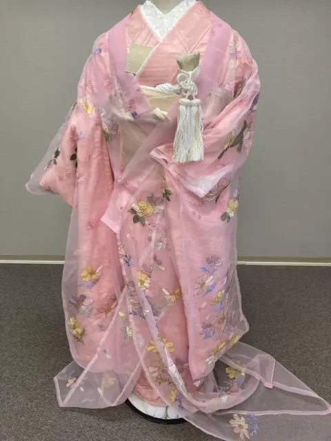 Uchikake Japanese Kimono Bride hitting Organdy Classic Embroidered
