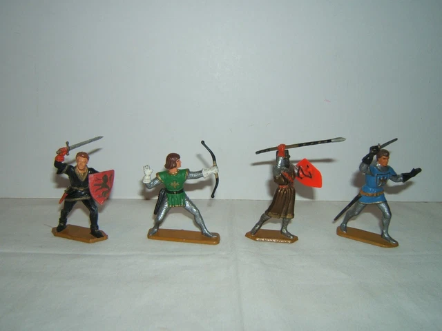 Lot De 11 Figurines Starlux Moyen Âge - Personnages Avec Cavalier - Plastique Peint (France)