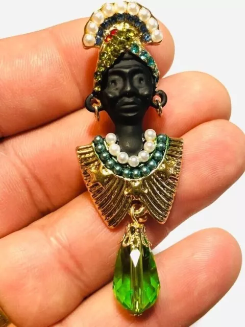 BLACKAMOOR BROOCH Gold Tone Green Crystal Faux Pearls Queen of Sheba Cleopatra
