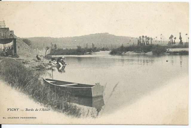 CPA 03 - VICHY - Bords de L'Allier