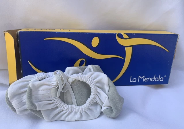 La Mendola White Flex Gym Shoe Flexible Kids Size 6 Soft Stretch Child #763 NEW!