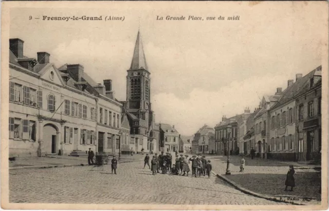 CPA Fresnoy-le-Grand - La Grande Place - View of the Midi (1062173)
