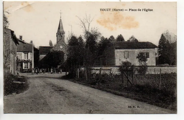 VOUZY - Marne - CPA 51 - la place de l'église