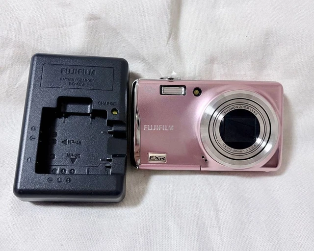 FUJIFILM FINEPIX Z700 EXR Pink Compact Digital Camera Tested