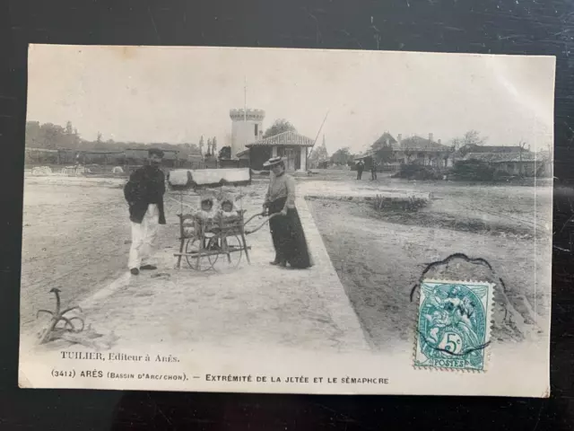 CPA 33  Arès -  Extrémité de la jetée et le Sémaphore  1907