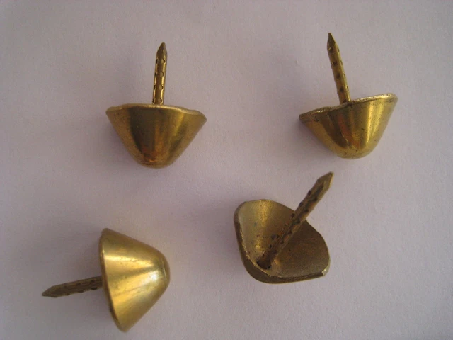 Lot De 8 Supports D’étagère Laitonnés – Anciens – Sans Marque