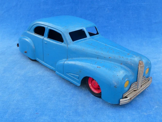 Jouet Mécanique JEP – Voiture Style Peugeot 402 – 16,8 Cm – France (Occasion)