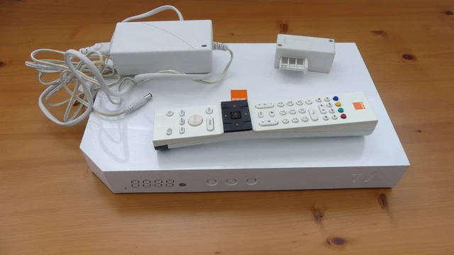 Decodeur TV Universel UHD86 Slim