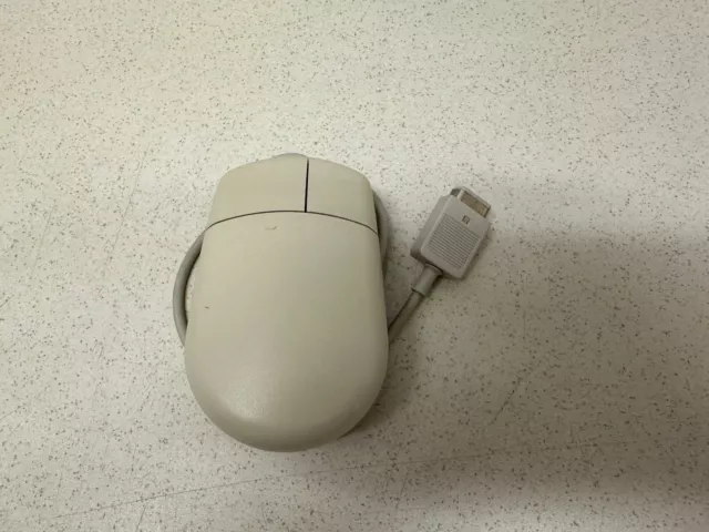 Amiga 1200/600  Mouse tested working Has Some Slight Yellowing Good Condition