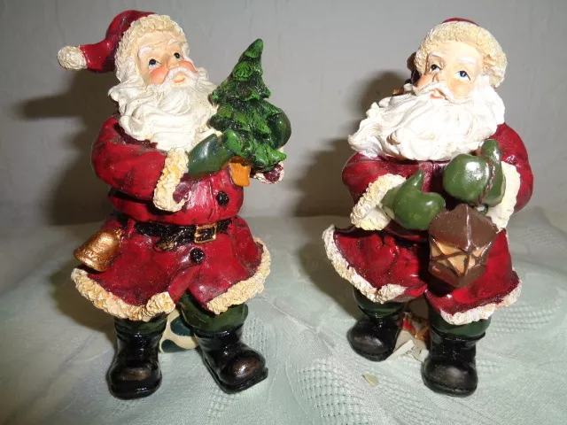 Nikolaus Weihnachtsmann Santa ca. 12 cm Keramik Tannenbaum Laterne Stiefel 57 N