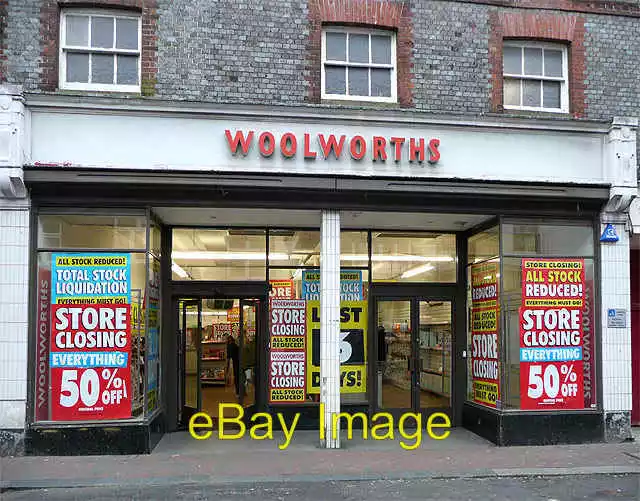 Photo 6x4 Woolworths about to close in Lewes, East Sussex Hardly anything c2009