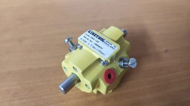 Kinetrol OMO100 / #A M02B 0402 Attuatore pneumatico