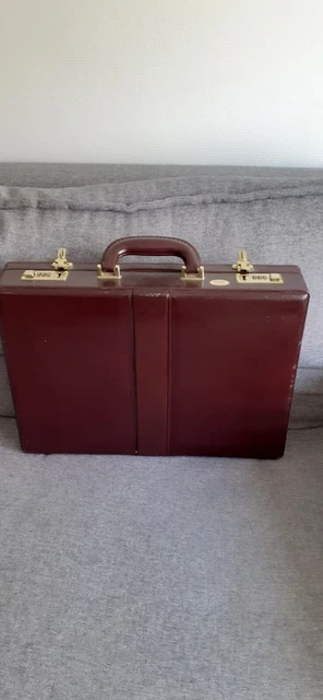 Mallette / Porte-documents Texier En Cuir - Noir, Taille Moyenne - Neuf Avec étiquettes, Style Professionnel